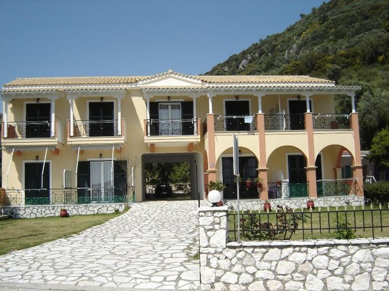Captain Nick Aparthotel Mikros Gialos Dış mekan fotoğraf